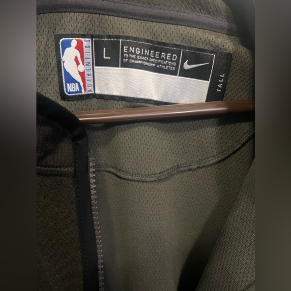 Nike Team Issued NBA Timberwolves Gray 1/4 Zip Men’s Pullover Jacket LT - Picture 5 of 8